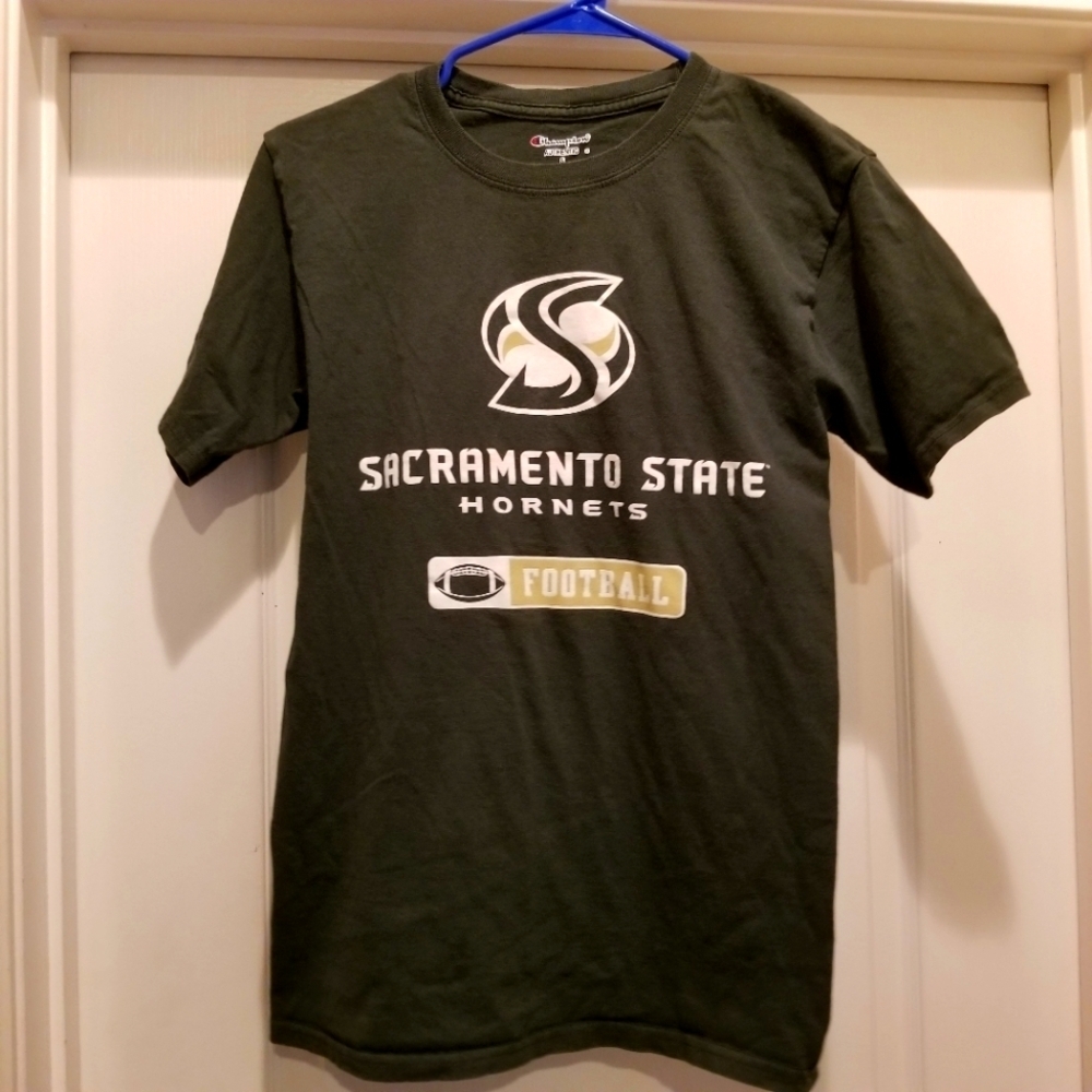Champion Green short sleeve Sacramento State Football shirt Size Adult Small